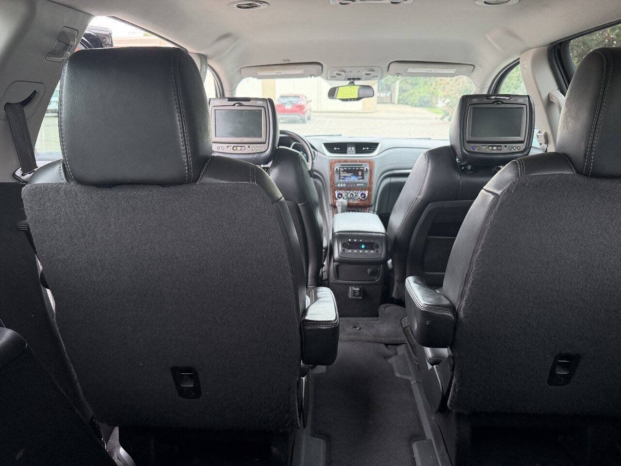 Used 2014 Chevrolet Traverse LT FWD image 10