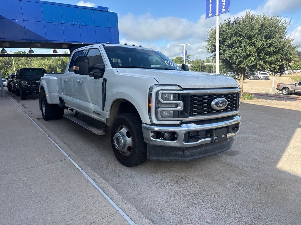 Used 2025 Ford F350 Lariat w/ FX4 Off-Road Package AWD/4WD image 2