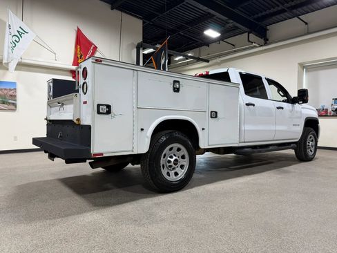 Used 2017 GMC Sierra 3500 4x4 Crew Cab w/ Snow Plow Prep Package image 5