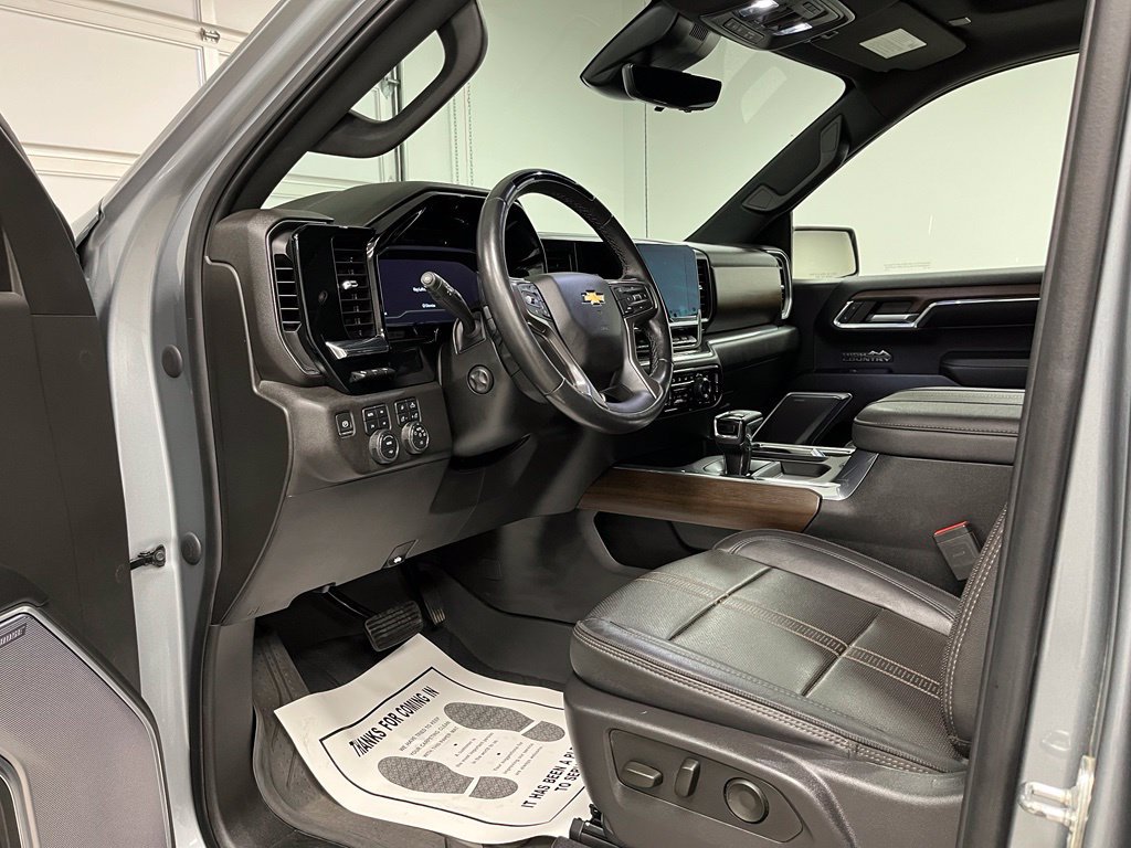 Used 2024 Chevrolet Silverado 1500 High Country w/ High Country Premium Package AWD/4WD image 20