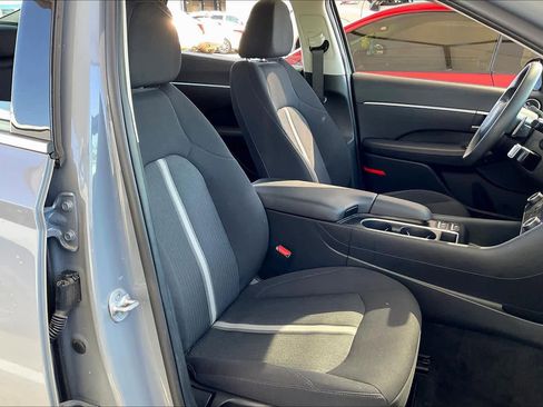 Used 2025 Hyundai Sonata SEL FWD image 10