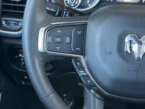 Used 2025 RAM 1500 Laramie AWD/4WD image 34