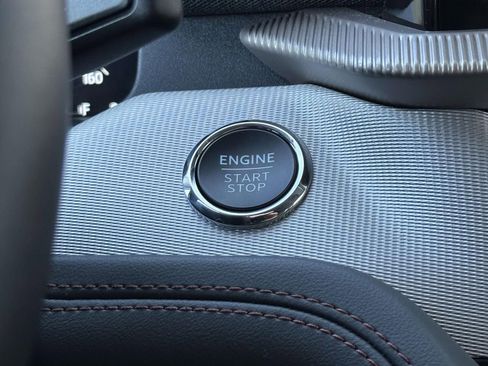 Used 2025 Ford Explorer Active image 22