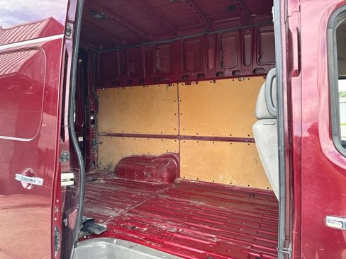 Used 2012 Nissan NV 2500 SV w/ Side Curtain Airbag Pkg RWD image 13