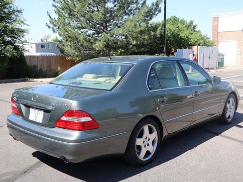 Used 2004 Lexus LS 430 image 4