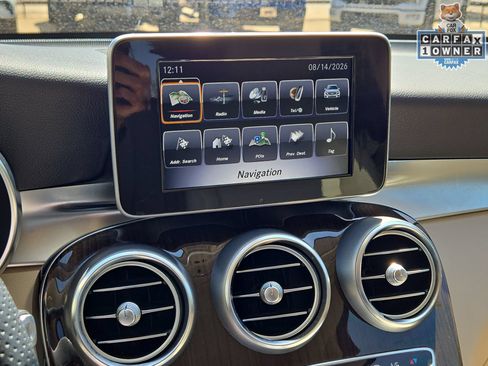 Used 2019 Mercedes-Benz GLC 300 4MATIC image 19
