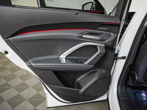 Certified 2025 Audi Q5 Prestige image 24