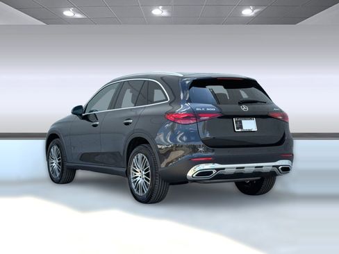New 2026 Mercedes-Benz GLC 300 4MATIC image 3