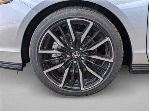 New 2026 Honda Accord Touring image 9