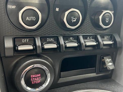 Used 2013 Subaru BRZ Limited image 34