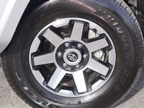 Certified 2024 Toyota 4Runner TRD Off-Road Premium w/ Moonroof Package image 13