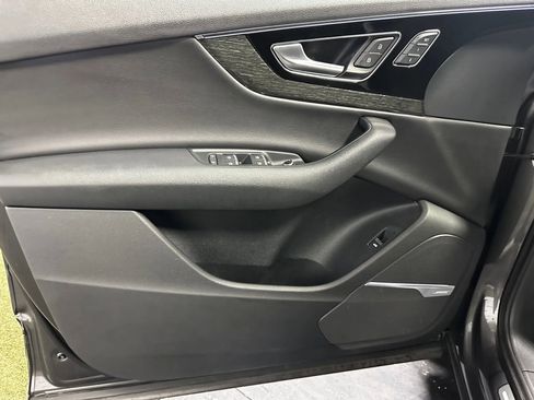 Used 2019 Audi Q7 3.0T Premium Plus w/ Premium Plus Package image 16