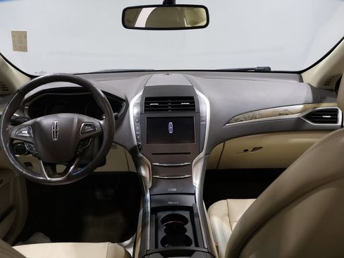 Used 2013 Lincoln MKZ image 18