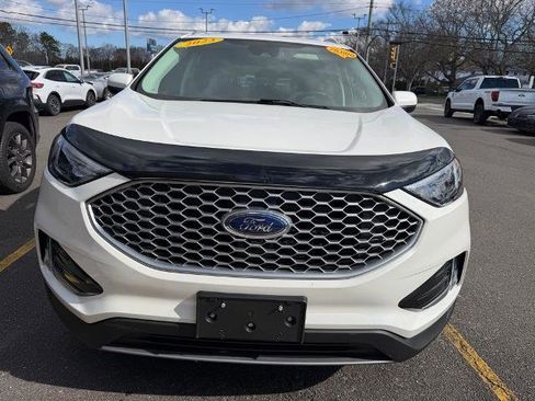 Certified 2023 Ford Edge SEL w/ Convenience Package image 2