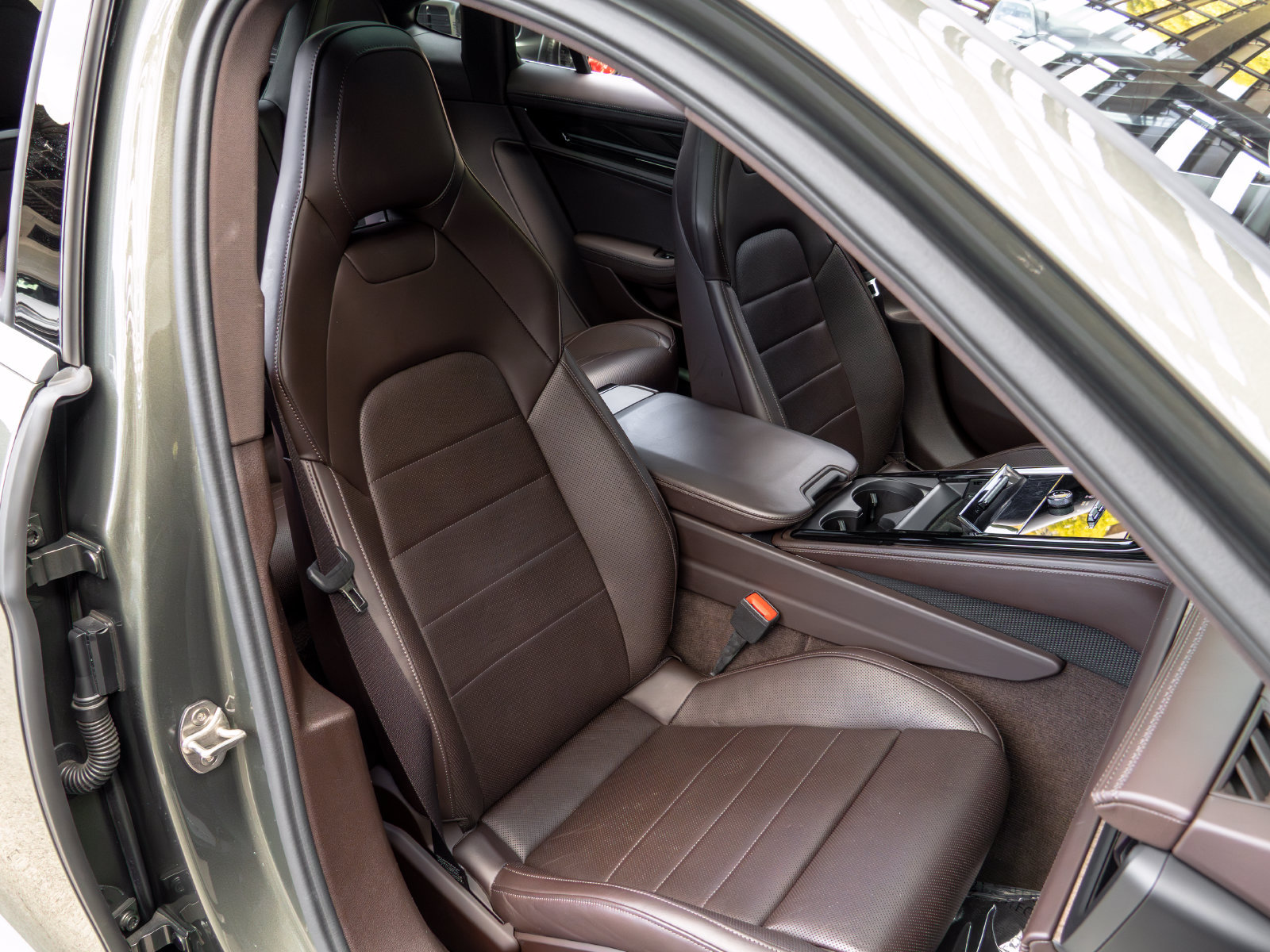 Certified 2024 Porsche Panamera image 58