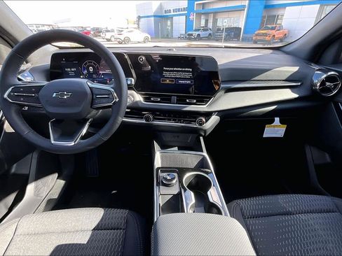 New 2026 Chevrolet Equinox LT w/ Midnight Edition image 6