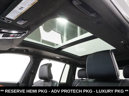 Used 2022 Jeep Grand Cherokee Summit image 8