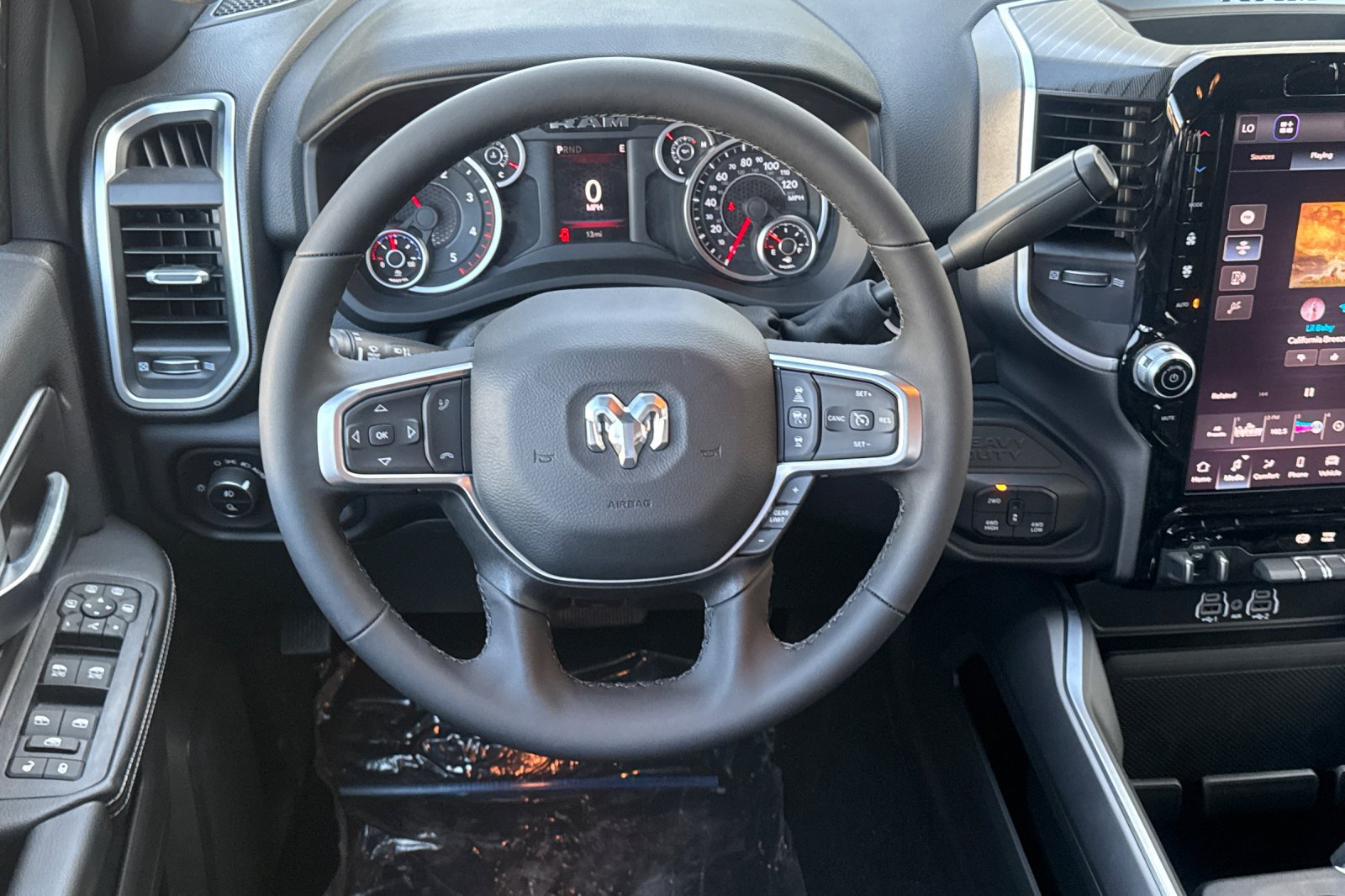 New 2027 RAM 3500 Big Horn AWD/4WD image 13