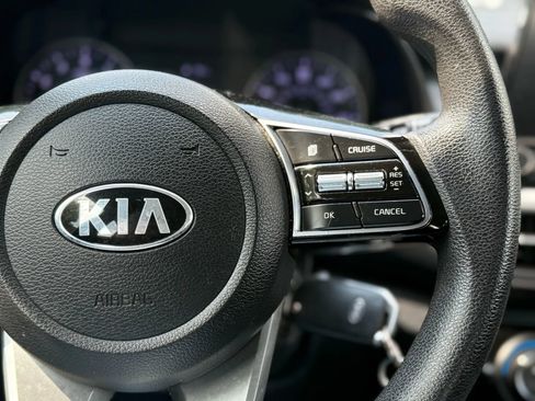 Used 2019 Kia Forte LXS image 19