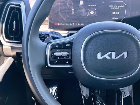 Used 2024 Kia Sorento SX Prestige w/ Sage Leather Package AWD/4WD image 23