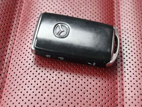 Certified 2023 MAZDA CX-5 Carbon Edition image 15