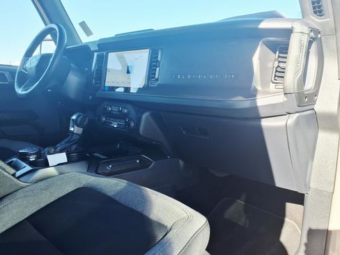 Used 2025 Ford Bronco Big Bend image 10