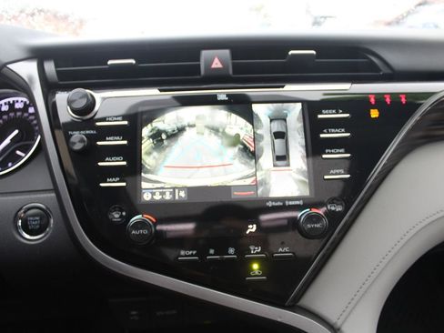 Used 2019 Toyota Camry XLE w/ Driver Assist Package image 33