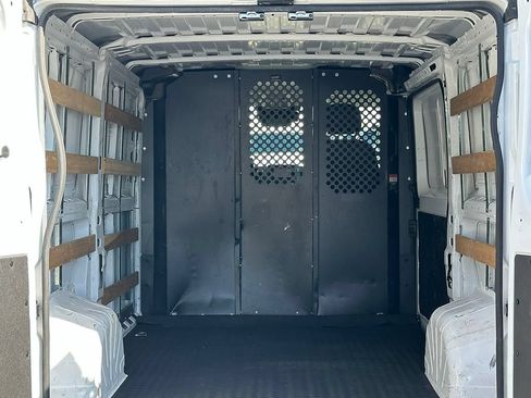 Used 2025 RAM ProMaster 2500 w/ U-Haul Equipment Group FWD image 8