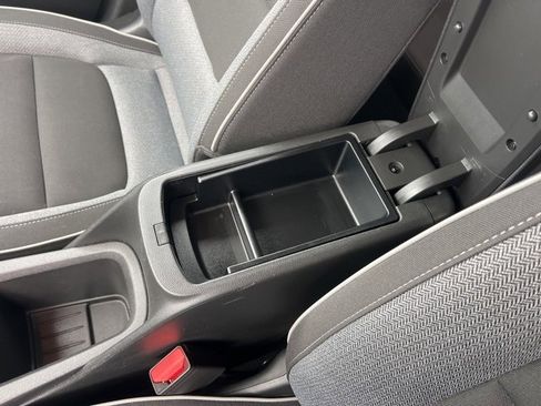 Used 2025 Chevrolet TrailBlazer LT image 28