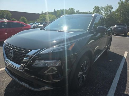 Certified 2023 Nissan Rogue SL AWD/4WD image 3
