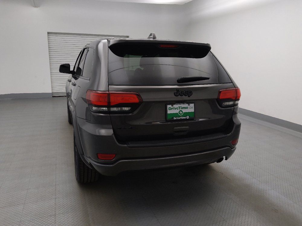 Used 2020 Jeep Grand Cherokee Altitude AWD/4WD image 6
