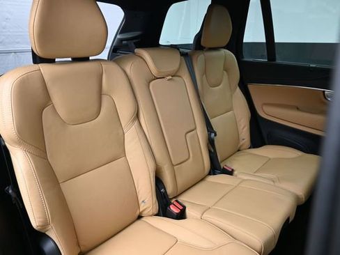 Used 2023 Volvo XC90 B6 Ultimate w/ Protection Package AWD/4WD image 31