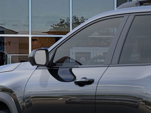 New 2026 Chevrolet Equinox RS AWD/4WD image 12