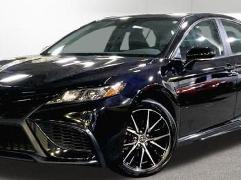 Used 2024 Toyota Camry SE FWD image 2