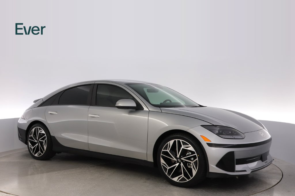 Used 2025 Hyundai Ioniq 6 SEL RWD image 14