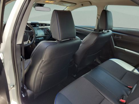 Used 2018 Toyota Corolla SE FWD image 12
