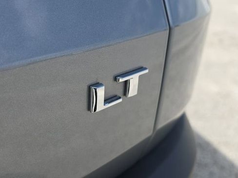 Used 2024 Chevrolet Traverse LT FWD image 8