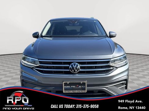 Used 2022 Volkswagen Tiguan SE AWD/4WD image 8