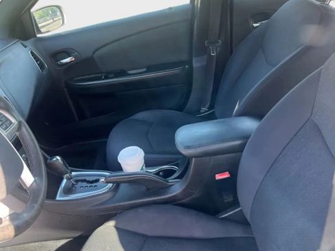 Used 2012 Chrysler 200 Touring image 7