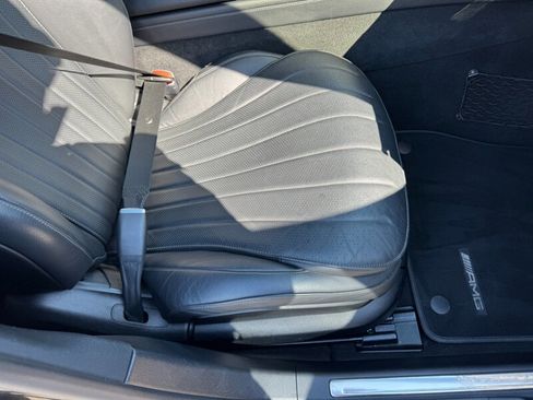 Used 2022 Mercedes-Benz S 580 4MATIC Sedan w/ AMG Line Package image 47