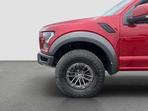 Used 2019 Ford F150 Raptor w/ Equipment Group 802A Luxury AWD/4WD image 22
