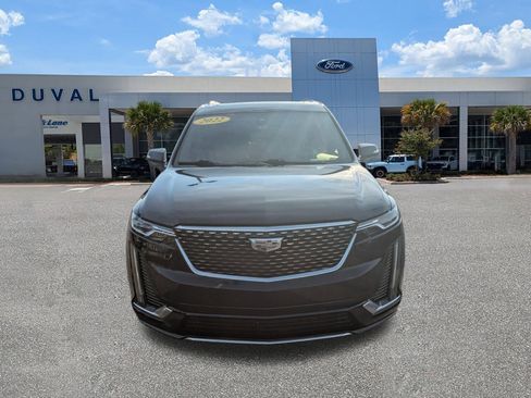Used 2022 Cadillac XT6 Premium Luxury w/ Technology Package image 9