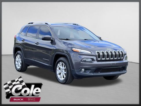 Used 2016 Jeep Cherokee Latitude AWD/4WD image 1