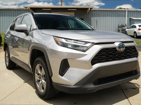 Used 2023 Toyota RAV4 LE AWD/4WD image 35