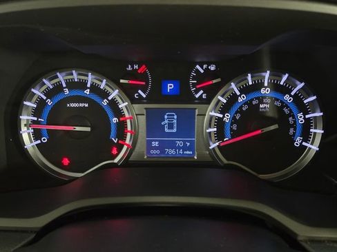 Used 2024 Toyota Camry SE image 21