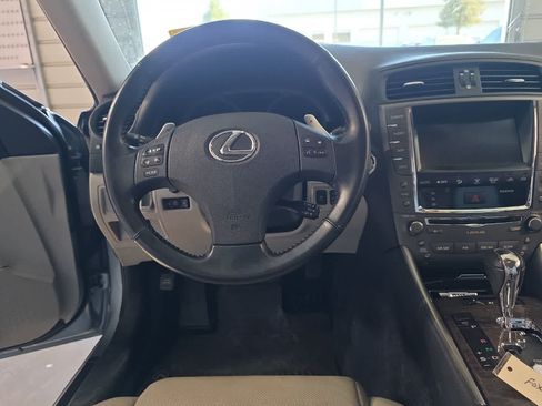 Used 2009 Lexus IS 250 RWD image 16