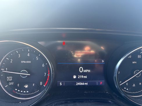 Used 2023 Buick Encore GX Select image 11