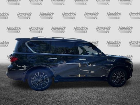 Used 2024 INFINITI QX80 Sensory image 10