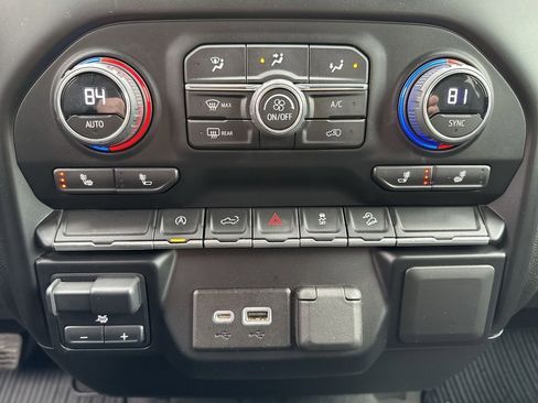 Certified 2022 Chevrolet Silverado 1500 LT w/ Z71 Off-Road Package image 16