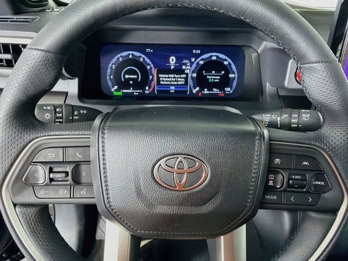 New 2026 Toyota 4Runner TRD Off-Road Premium AWD/4WD image 15